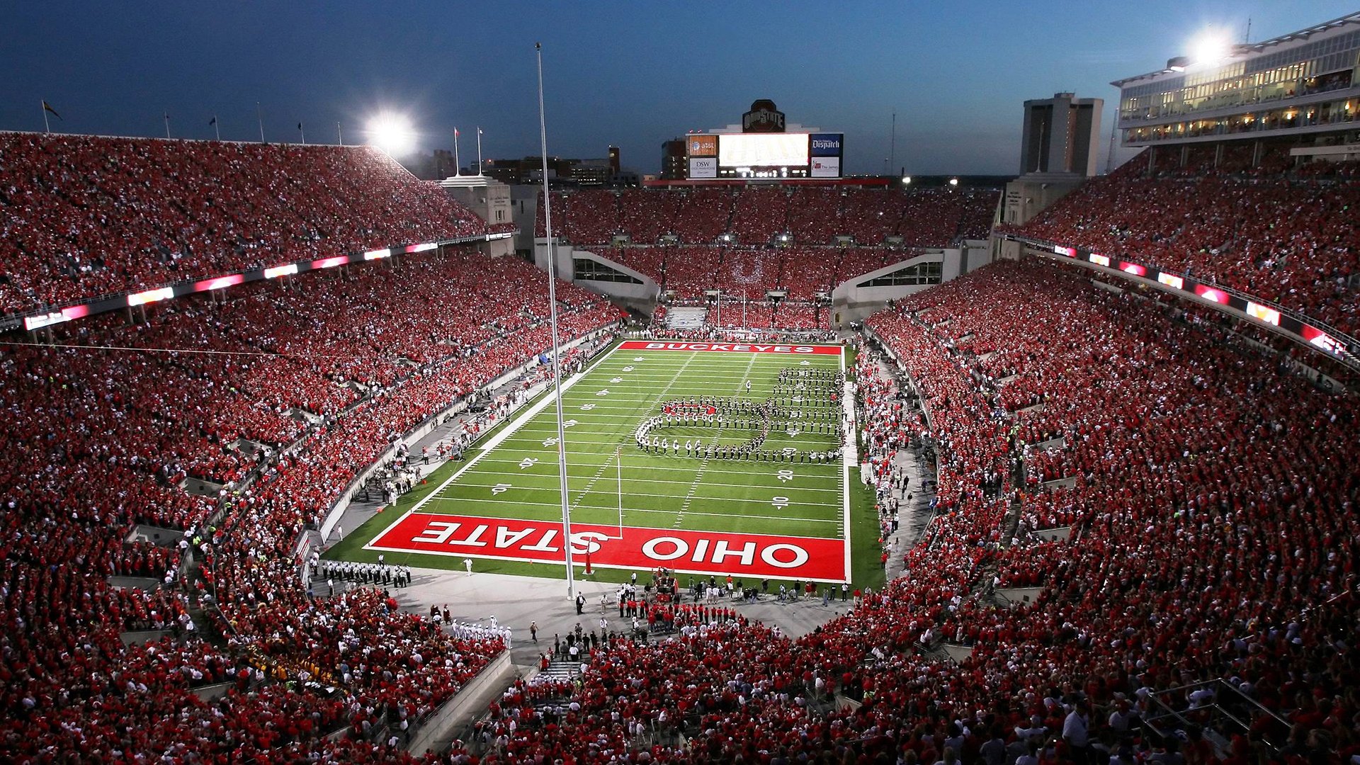 德甲激战，球迷表达支持，德甲现场