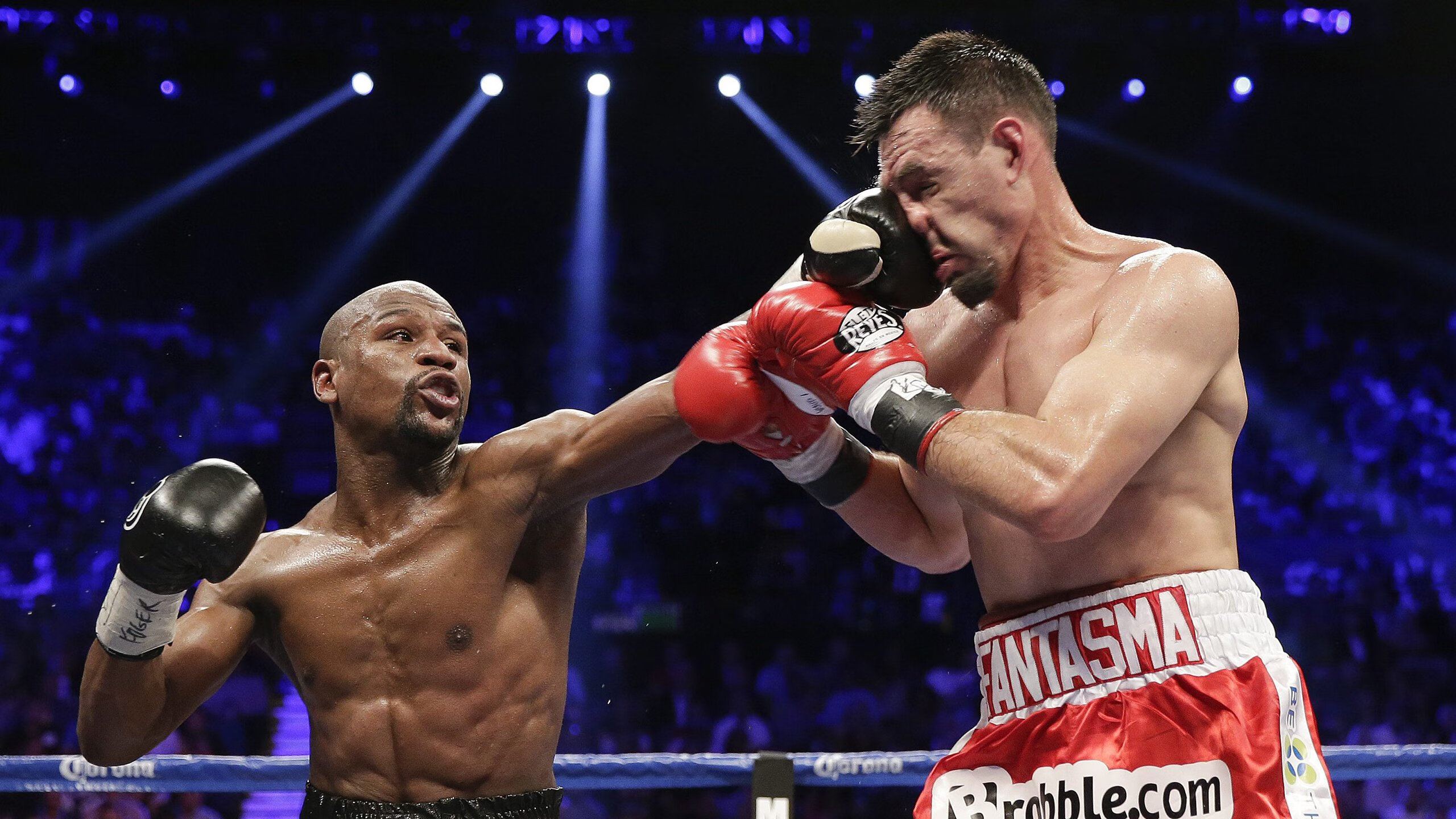 篮球运动公益广告在多地广泛投放,篮球广告宣传