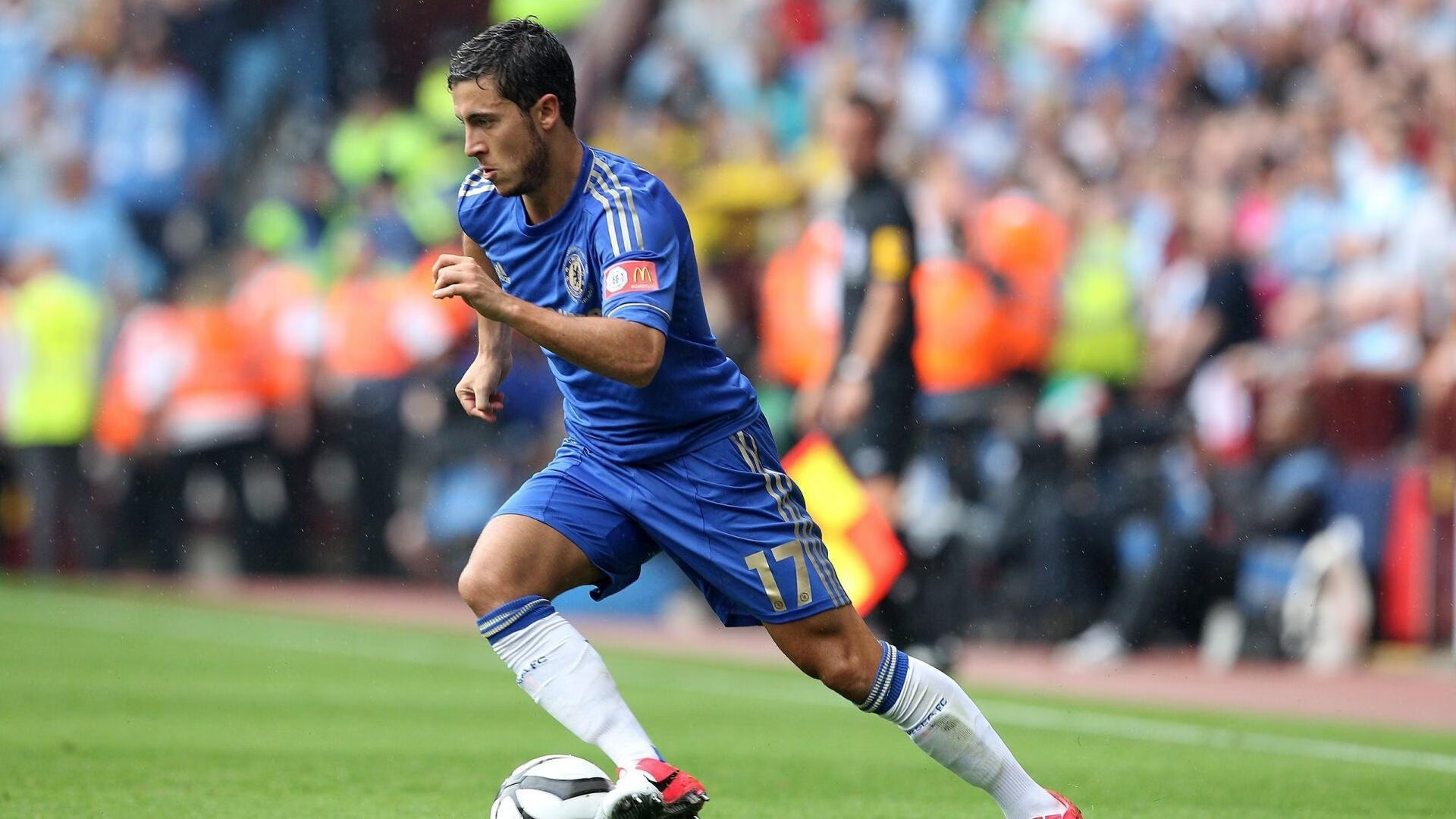 线上线下融合打造足球+旅游一体化新产品，旅游线上线下营销结合