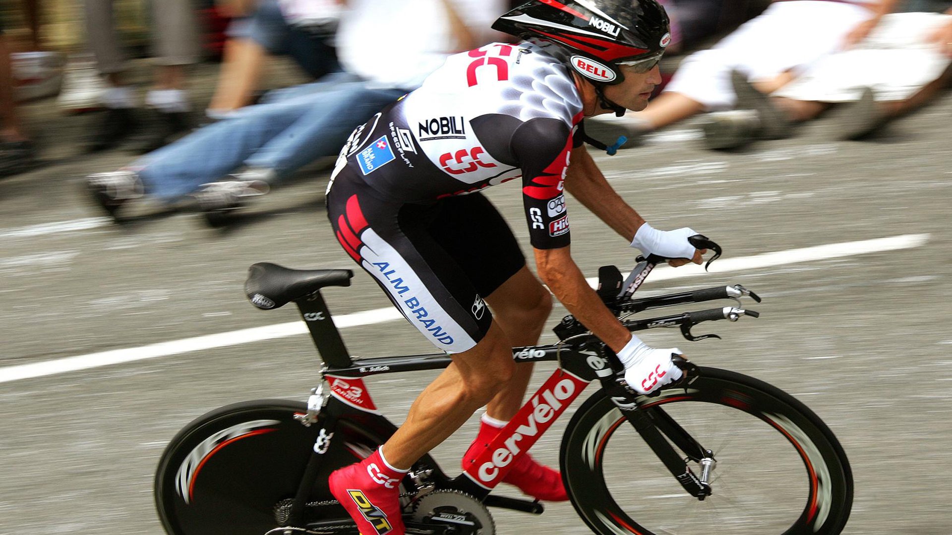 西甲：皇马3-1战胜瓦伦西亚，莫拉塔和本泽马齐发力，皇马3连冠